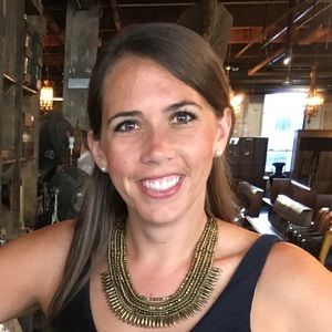 Meet your Posher, Emily